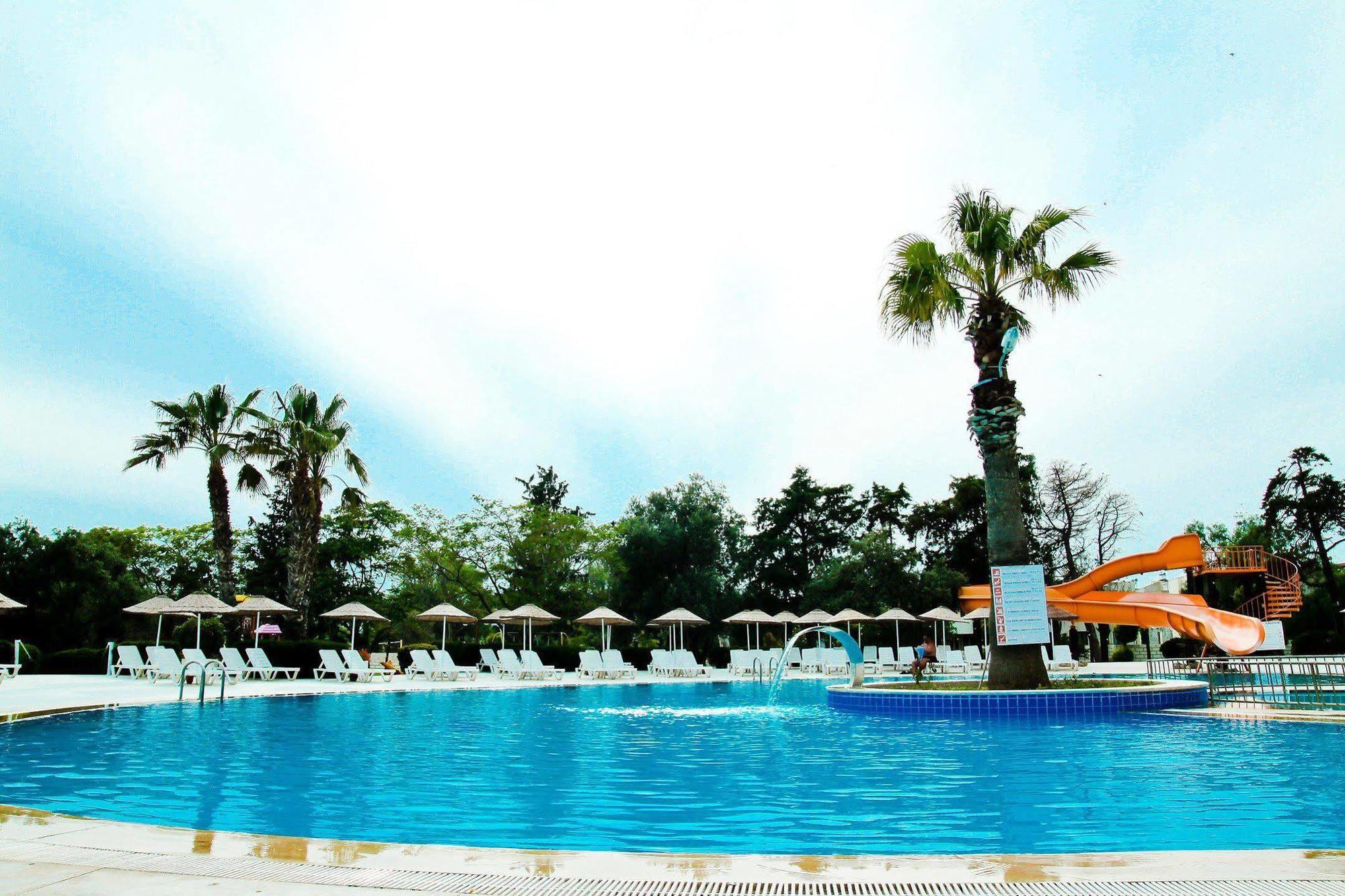The Holiday Resort Ντιντίμ Εξωτερικό φωτογραφία
